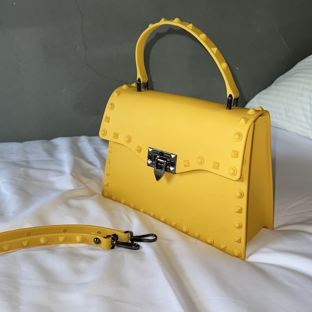 Yellow Purse - Picture 2 of 10